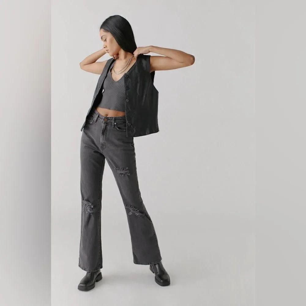 Urban Outfitters BDG Jeans High Rise Flare Black Distressed 28